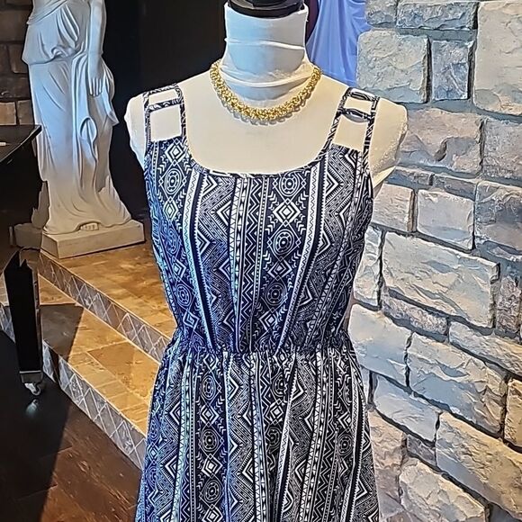 Strappy sundress size medium by Miss Daisy - Picture 1 of 10